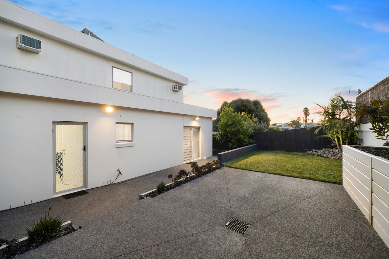 6-bedroom house at 13 JAMES STREET, Mordialloc VIC 3195, , Victoria