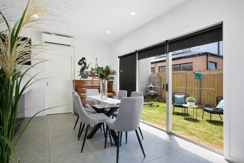 Photo - 1/3 Jean Street, Reservoir VIC 3073 - Image 5