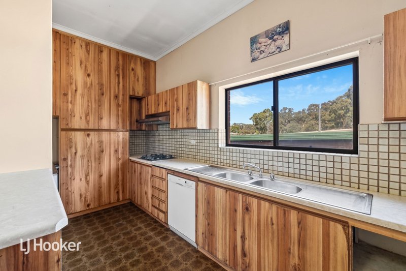 Photo - 13 Jeffrey Street, Lobethal SA 5241 - Image 5