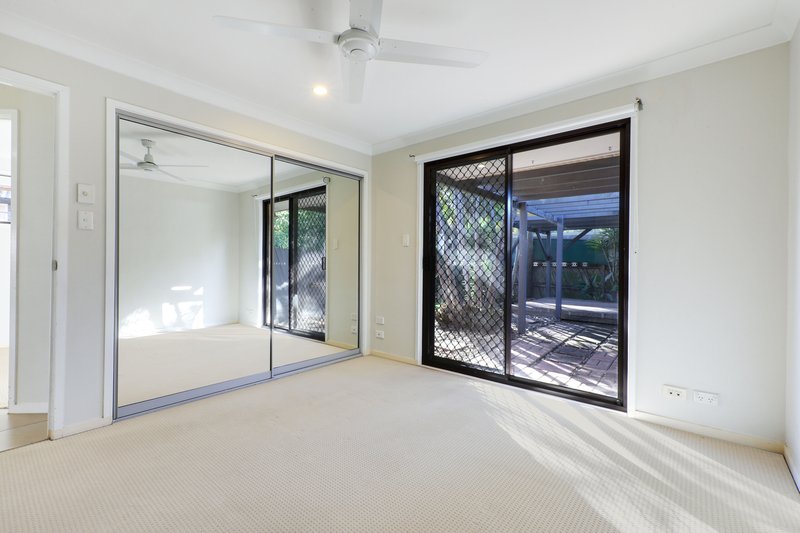 Photo - 1/3 Jessica Court, Arundel QLD 4214 - Image 10