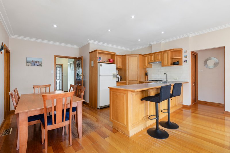 Photo - 13 Jillian Avenue, Highett VIC 3190 - Image 4