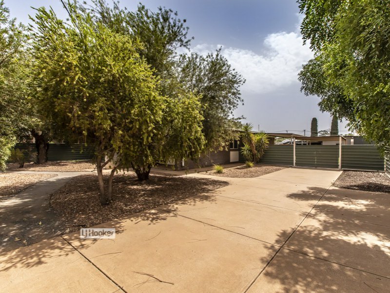 Photo - 13 Johannsen Street, Gillen NT 0870 - Image 17