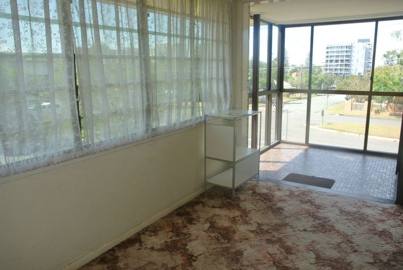 Photo - 13 John Street, Redcliffe QLD 4020 - Image 3