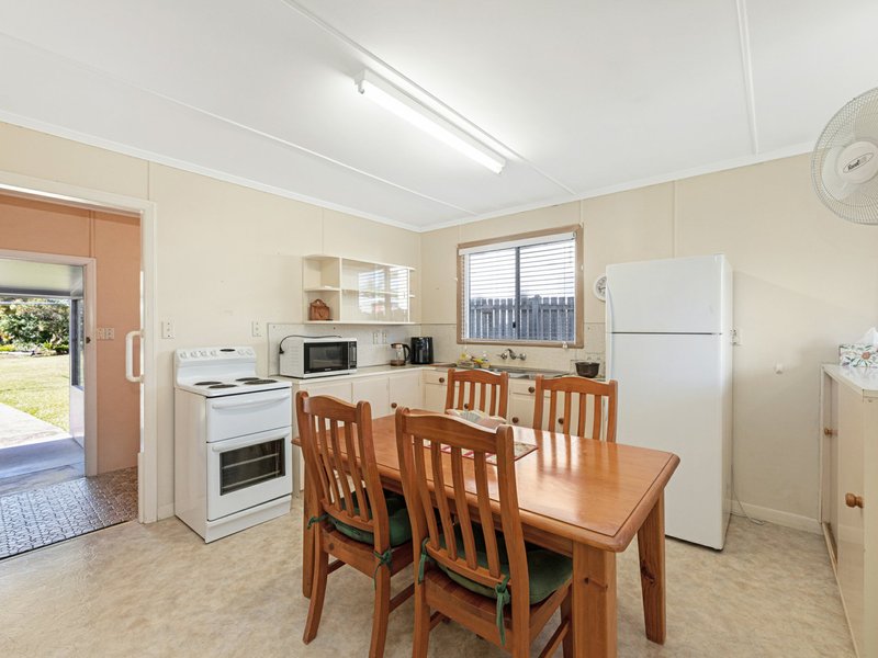 Photo - 13 John Street, Scarness QLD 4655 - Image 10