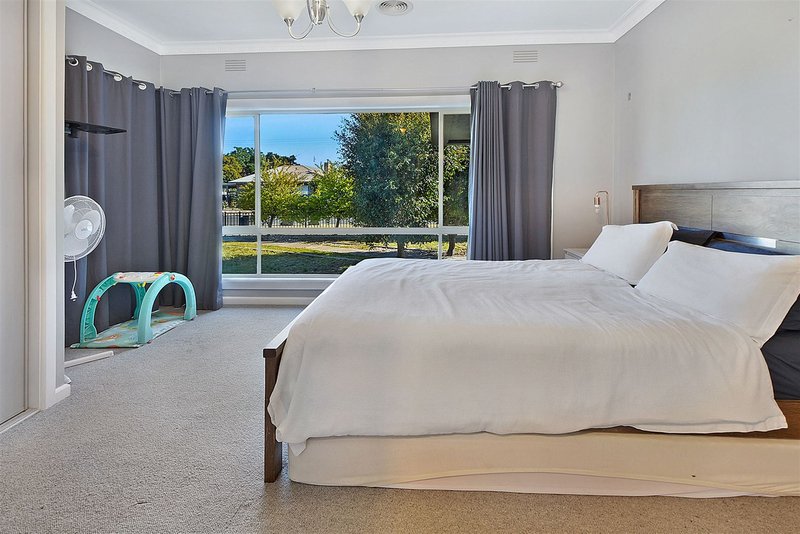 Photo - 13 Johnson Street, Horsham VIC 3400 - Image 9