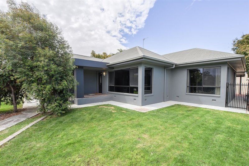 13 Johnson Street, Horsham VIC 3400