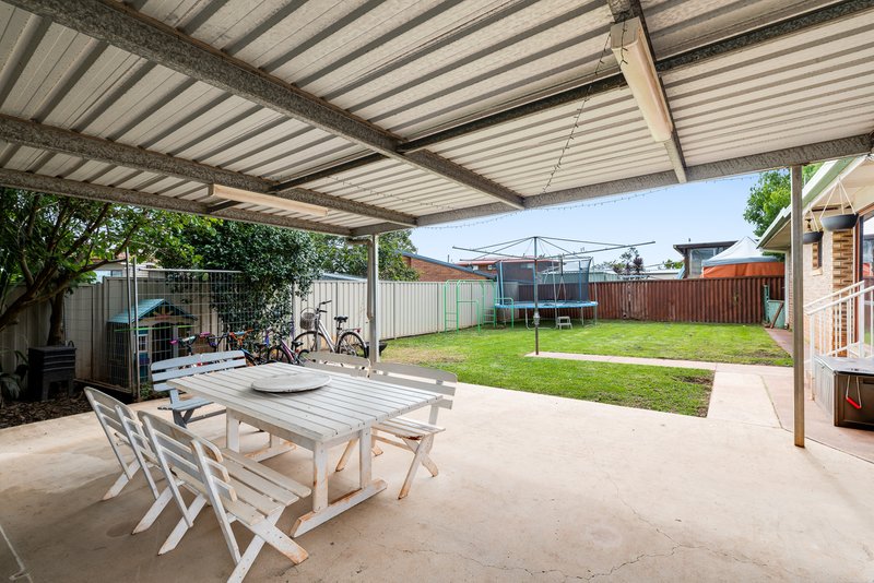 Photo - 13 Jondaryan Street, Newtown QLD 4350 - Image 14