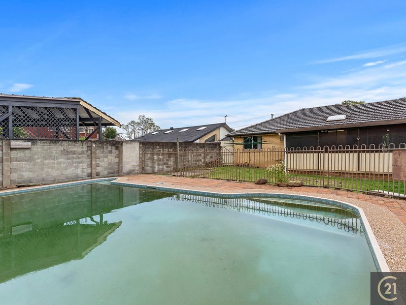 Photo - 13 Josephine Crescent, Moorebank NSW 2170 - Image 10