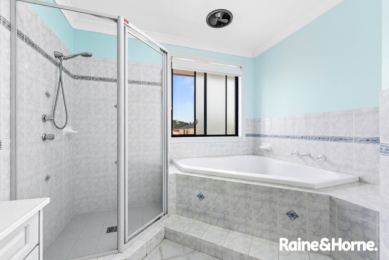 Photo - 13 Joshua Moore Drive, Horningsea Park NSW 2171 - Image 6