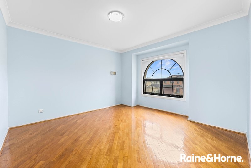 Photo - 13 Joshua Moore Drive, Horningsea Park NSW 2171 - Image 10