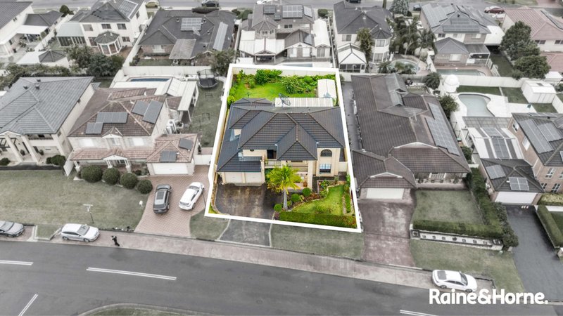 Photo - 13 Joshua Moore Drive, Horningsea Park NSW 2171 - Image 13