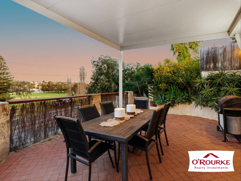 Photo - 1/3 Joyce Street, Scarborough WA 6019 - Image 2