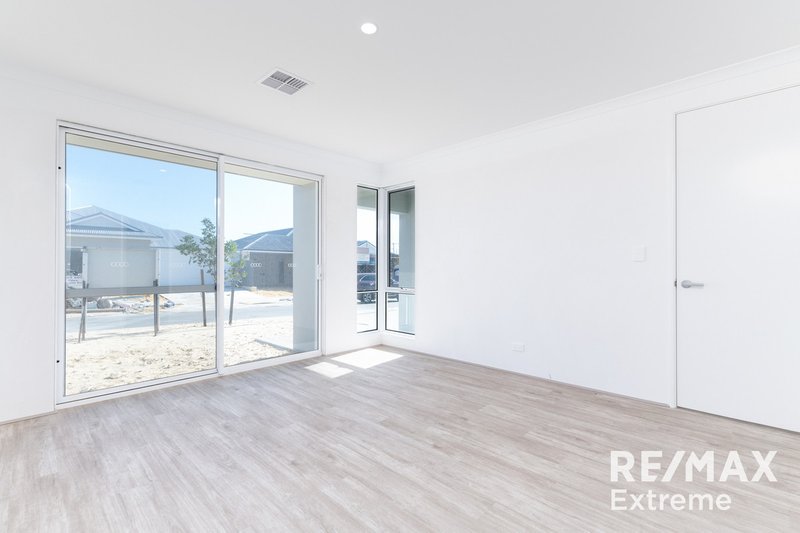 Photo - 13 Junonia Way, Jindalee WA 6036 - Image 4