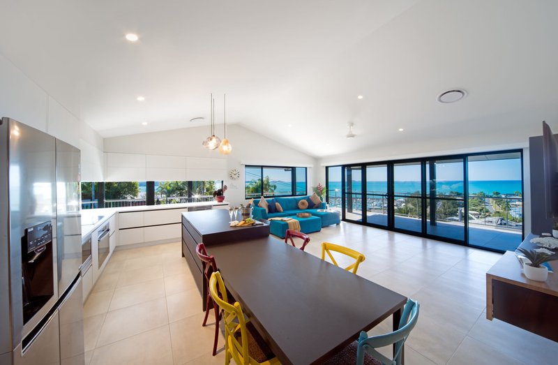 Photo - 13 Kara Crescent, Airlie Beach QLD 4802 - Image 4