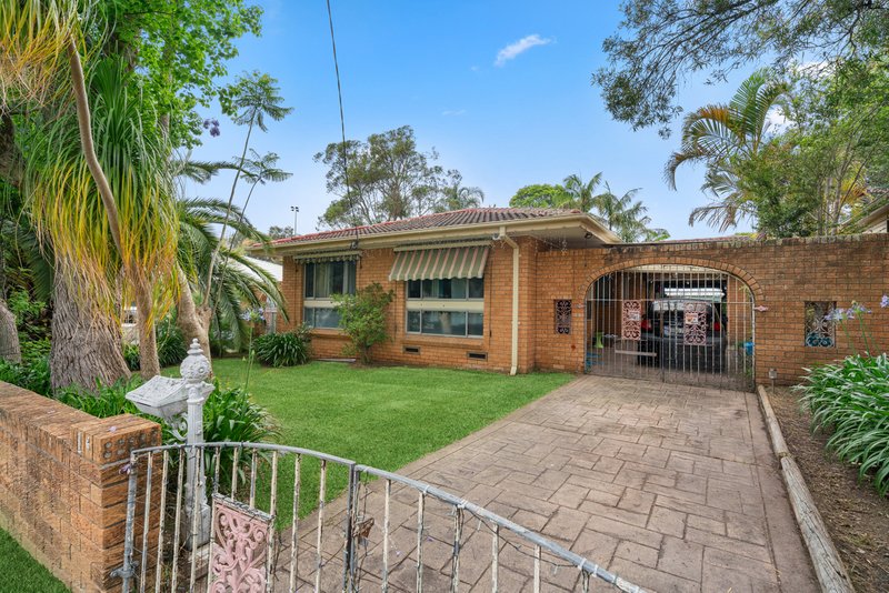 13 Kareelah Avenue, Berkeley Vale NSW 2261