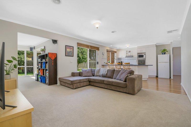 Photo - 13 Kate Elizabeth Avenue, Berwick VIC 3806 - Image 3