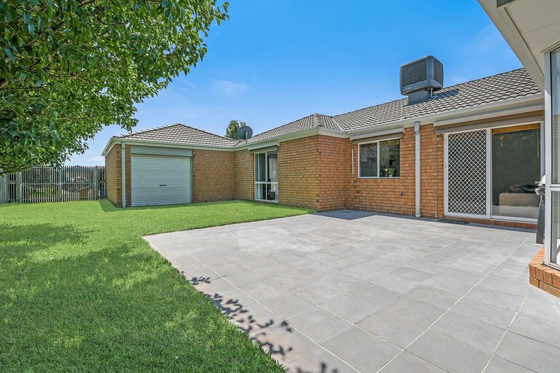 Photo - 13 Kate Elizabeth Avenue, Berwick VIC 3806 - Image 13