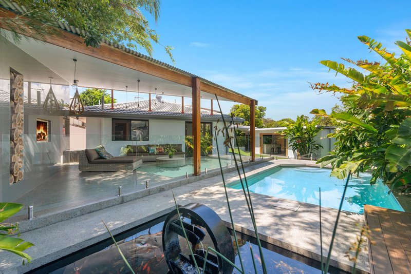 Photo - 13 Kauri Court, Palm Beach QLD 4221 - Image 2