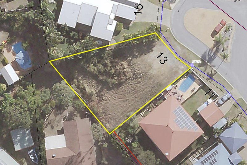 Photo - 13 Kensington Place, Kin Kora QLD 4680 - Image 2