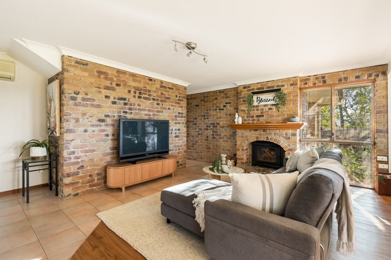 Photo - 13 Keryn Place, Keperra QLD 4054 - Image 9
