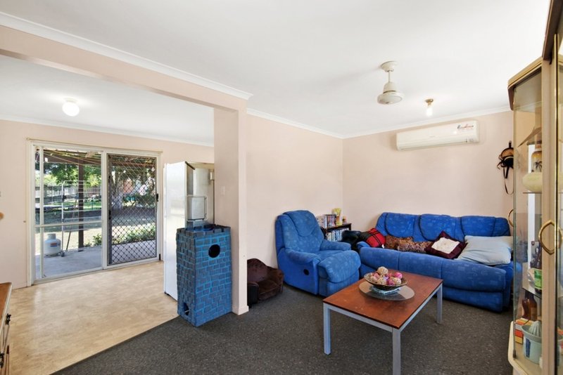 Photo - 13 Kevin Street, Deception Bay QLD 4508 - Image 2