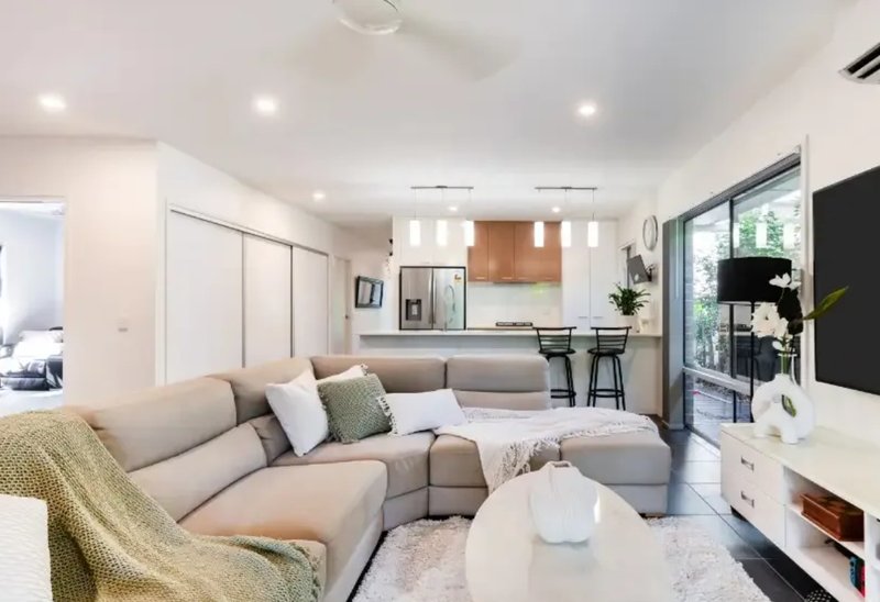 Photo - 13 King Orchid Circuit, Coomera QLD 4209 - Image 2