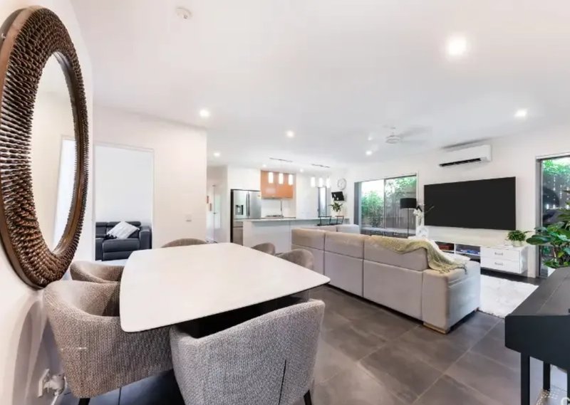 Photo - 13 King Orchid Circuit, Coomera QLD 4209 - Image 5