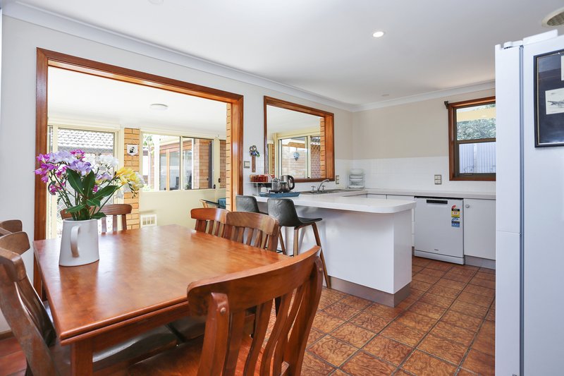 Photo - 13 Kingfisher Avenue, Hawks Nest NSW 2324 - Image 7