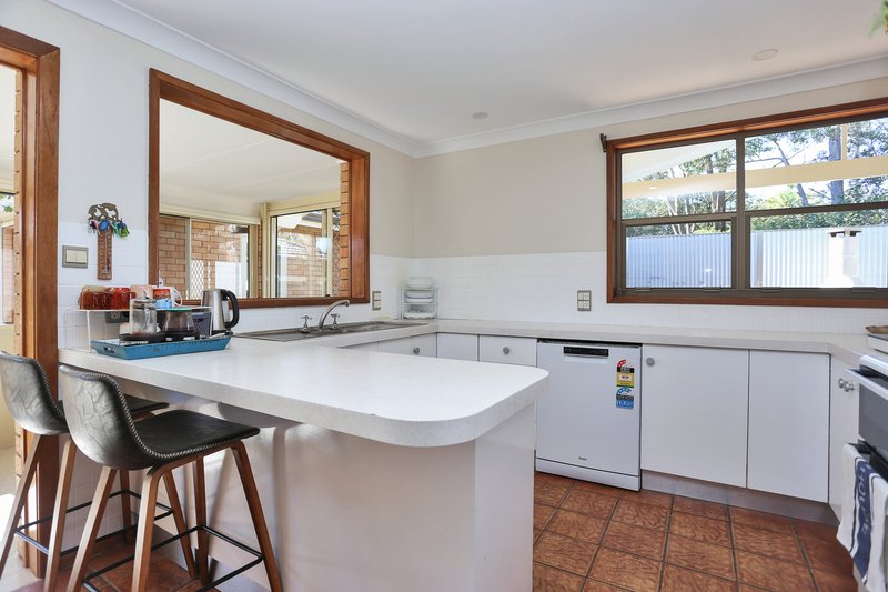 Photo - 13 Kingfisher Avenue, Hawks Nest NSW 2324 - Image 8