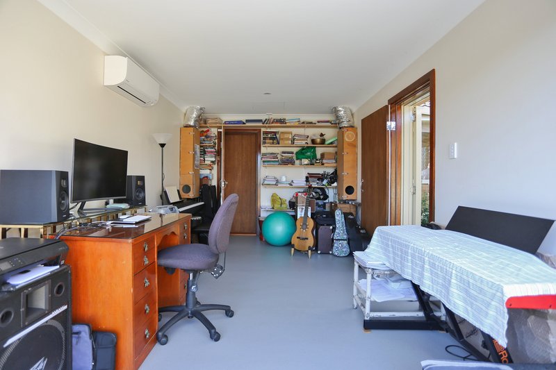 Photo - 13 Kingfisher Avenue, Hawks Nest NSW 2324 - Image 21