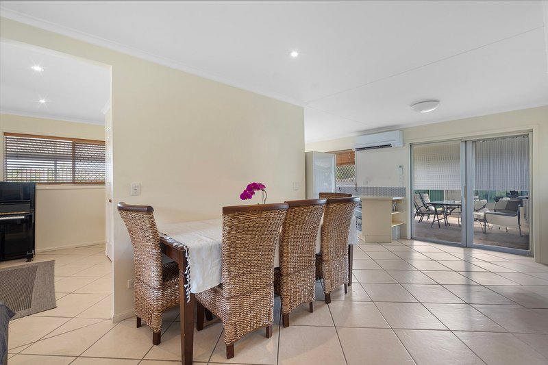 Photo - 13 Kingsley Street, Rochedale South QLD 4123 - Image 5