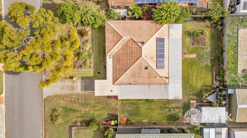 Photo - 13 Kingston Way, Safety Bay WA 6169 - Image 7