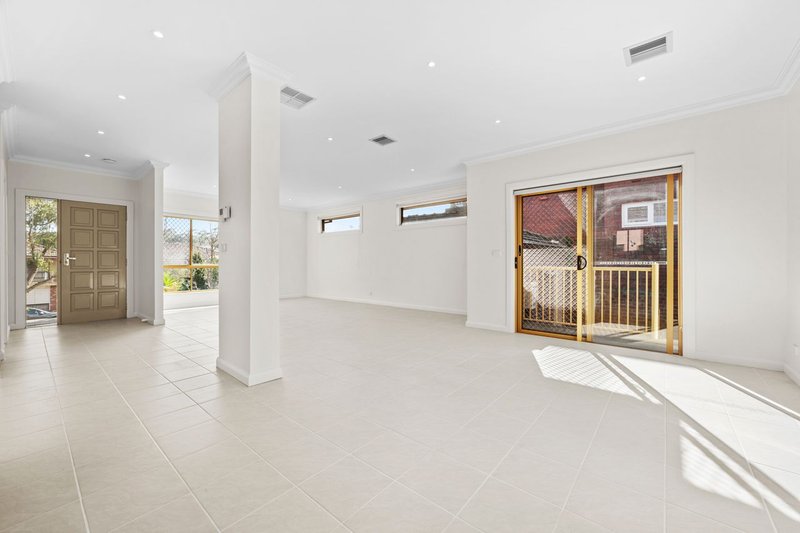 Photo - 13 Kinlock Street, Macleod VIC 3085 - Image 5