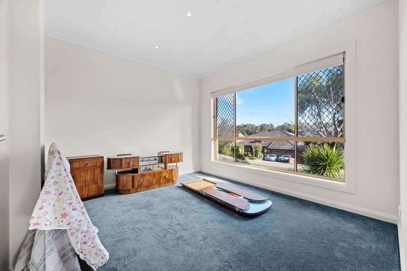 Photo - 13 Kinlock Street, Macleod VIC 3085 - Image 6