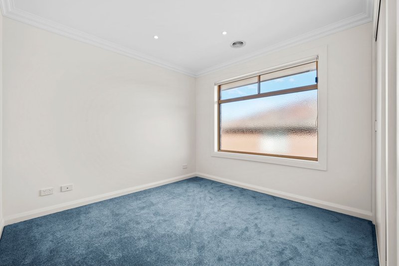 Photo - 13 Kinlock Street, Macleod VIC 3085 - Image 7