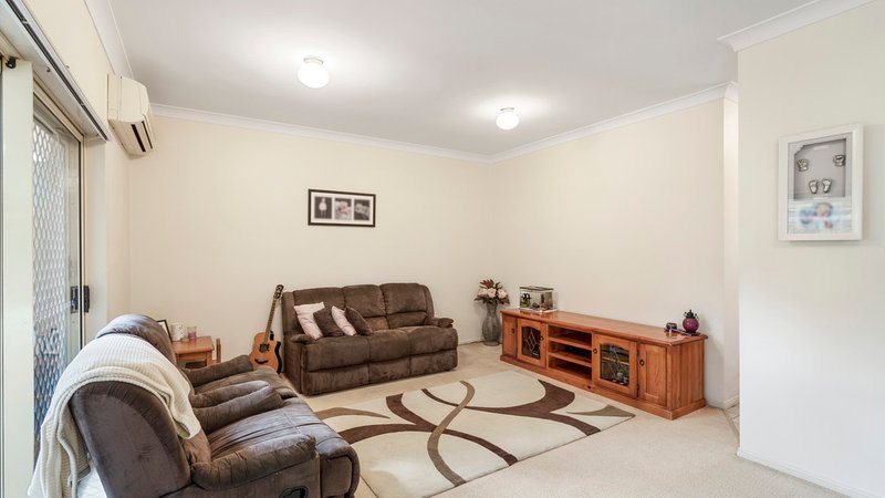 Photo - 1/3 Kinta Street, Tanah Merah QLD 4128 - Image 4