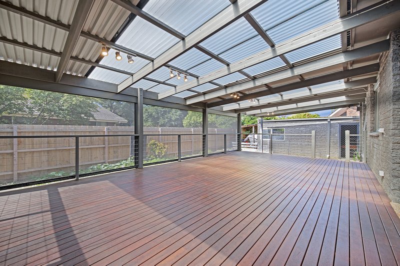 Photo - 13 Koonalda Avenue, Glen Waverley VIC 3150 - Image 11