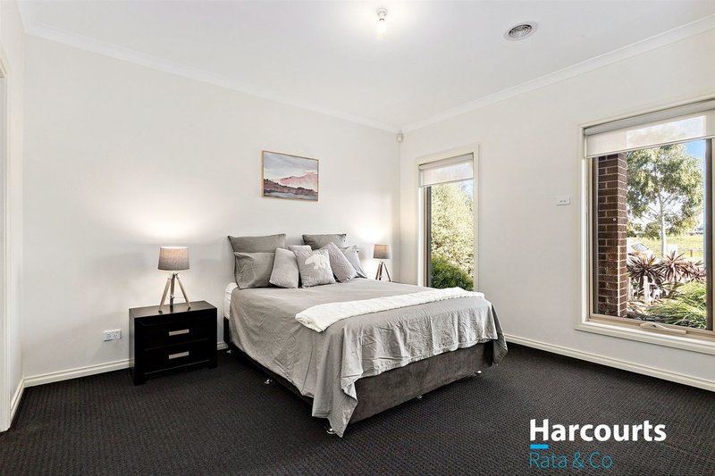 Photo - 13 Koukoura Drive, Epping VIC 3076 - Image 7