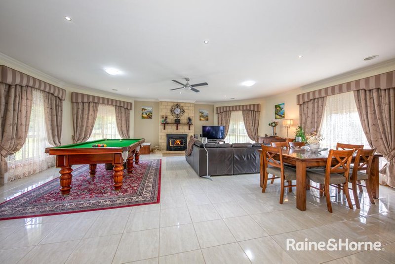 Photo - 13 Kumbari Court, New Gisborne VIC 3438 - Image 11