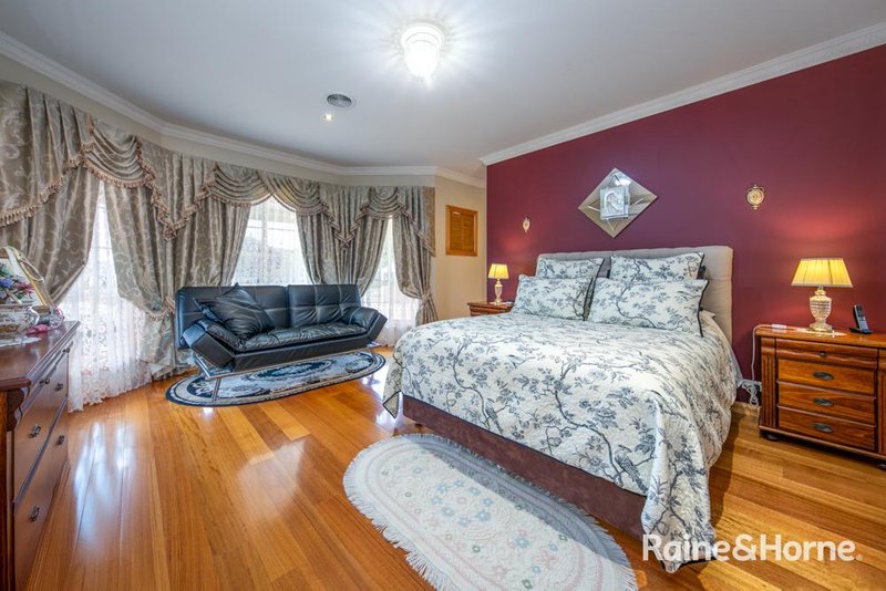 Photo - 13 Kumbari Court, New Gisborne VIC 3438 - Image 14