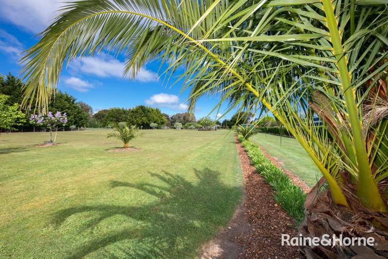 Photo - 13 Kumbari Court, New Gisborne VIC 3438 - Image 21