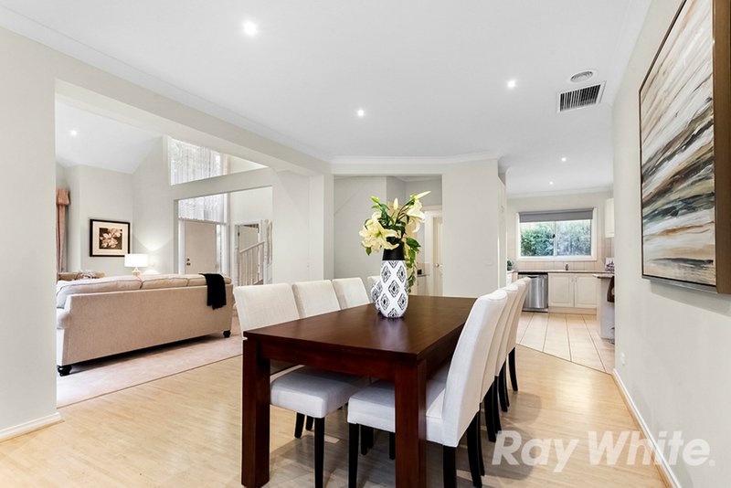 Photo - 1/3 Kwinana Street, Glen Waverley VIC 3150 - Image 5