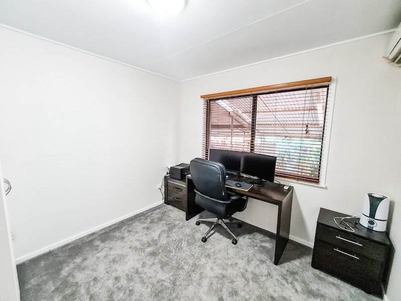 Photo - 13 Kyrie Avenue, Mount Isa QLD 4825 - Image 10