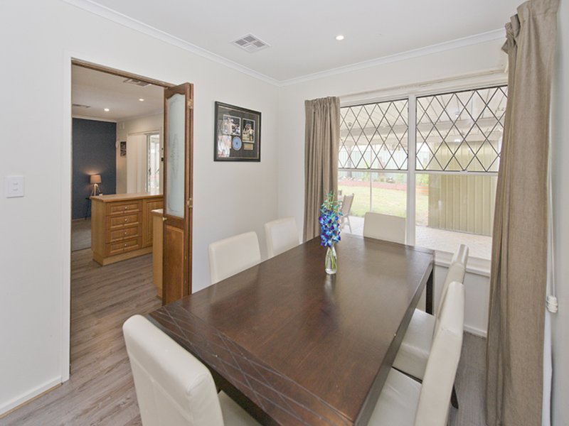 Photo - 13 La Perouse Crescent, Fairview Park SA 5126 - Image 8