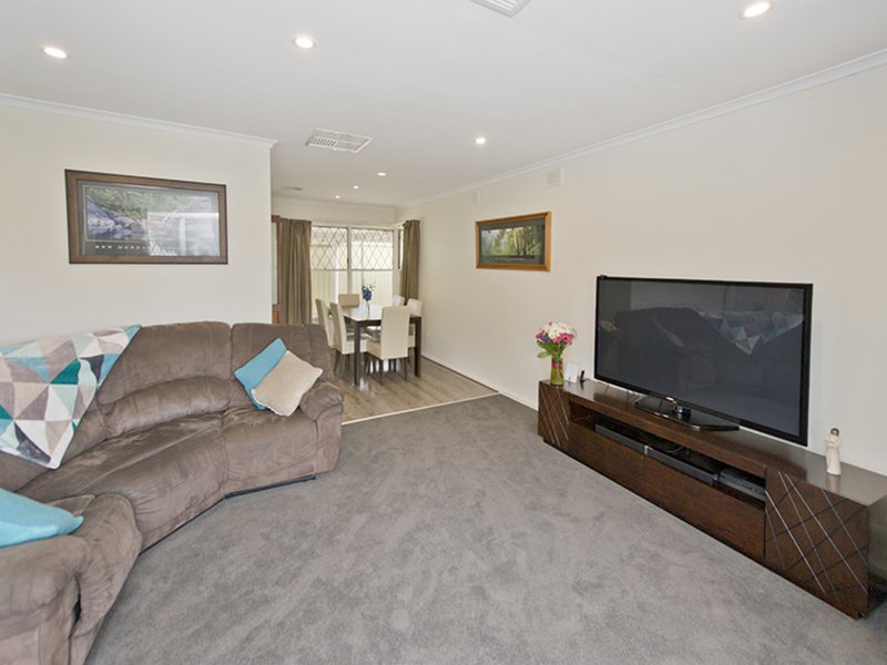 Photo - 13 La Perouse Crescent, Fairview Park SA 5126 - Image 16