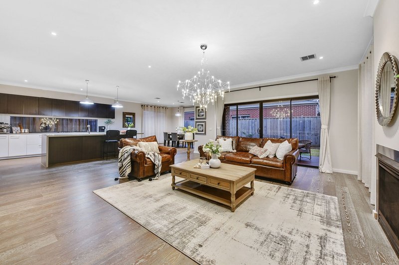 Photo - 13 Lagrange Mews, Keysborough VIC 3173 - Image 9