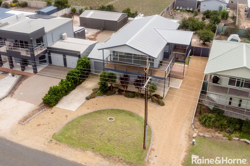 Photo - 13 Lake Road, Milang SA 5256 - Image 11