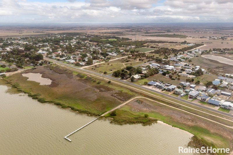 Photo - 13 Lake Road, Milang SA 5256 - Image 13