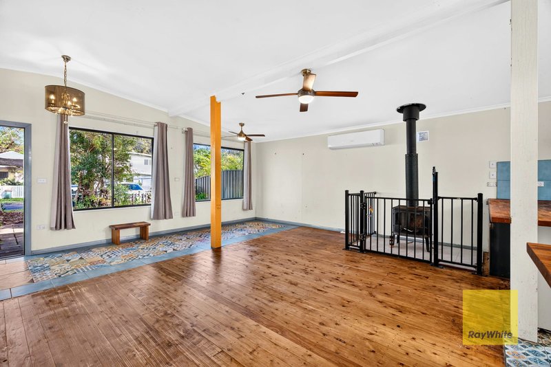 Photo - 13 Lake View Parade, Umina Beach NSW 2257 - Image 4