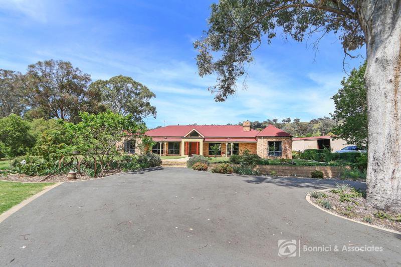 Photo - 13 Lambourn Drive, Wodonga VIC 3690 - Image 23